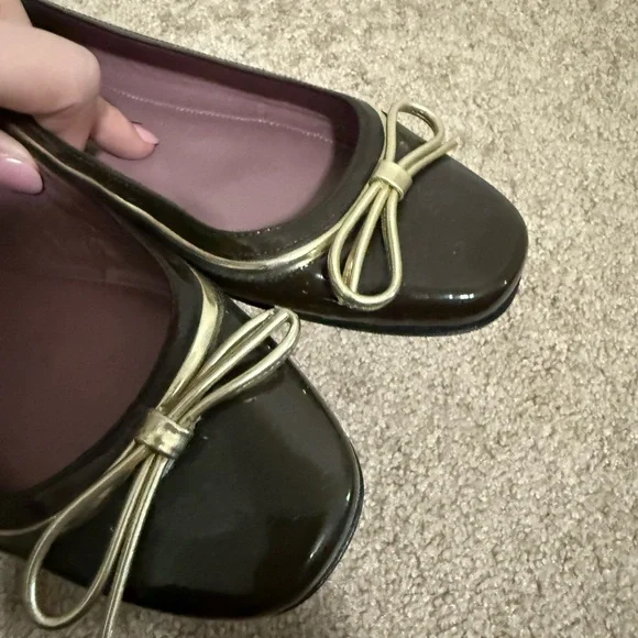 Jean-Michel Cazabat Patent Leather Bow Ballet Flats - Picture 8 of 9